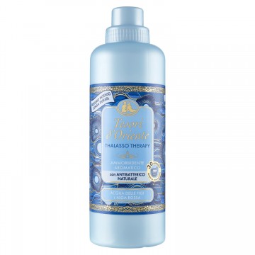 tesori-doriente-thalasso-therapy-skalbiniu-minkstiklis-760ml.jpg Parfumuotas audinių minkštiklis Tesori d'Oriente Thalasso Therapy 760 ml šviesiai mėlynas buteliukas
