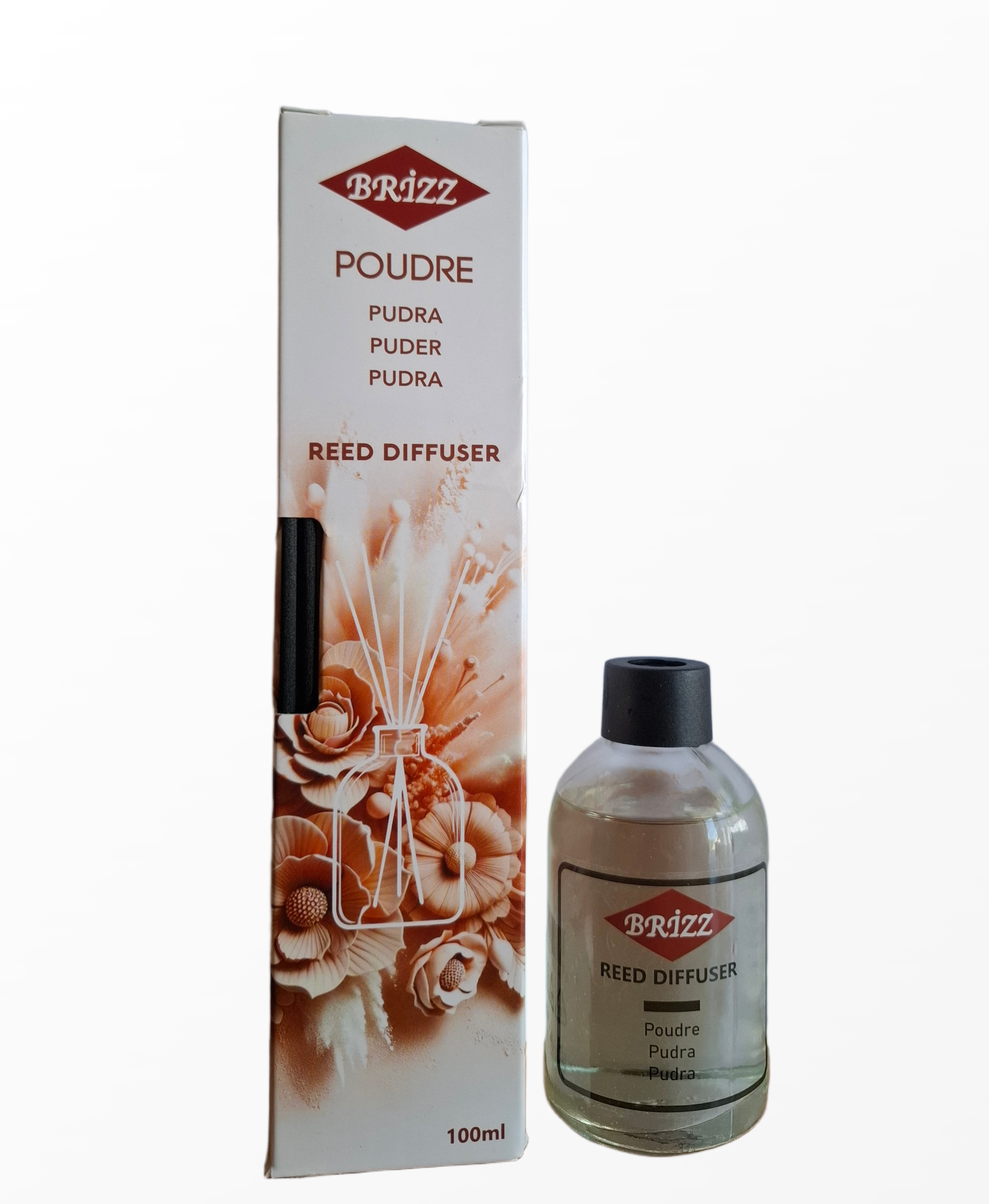 brizz-poudre-namu-kvapas-su-lazdelemis-100ml.jpg Brizz Poudre namų kvapas su pagaliukais stikliniame buteliuke ir pakuotė